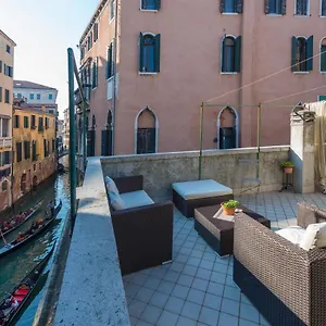 Guest house Tre Sestieri Terrace Canal View 