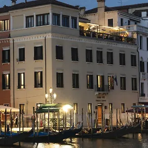 H10 Palazzo Canova **** Veneza