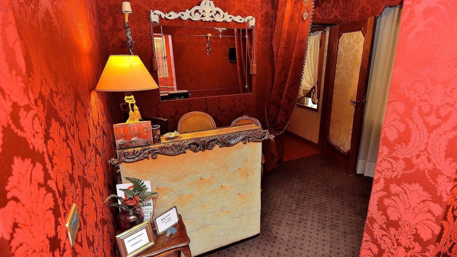 **  Residenza La Loggia Bed & Breakfast Venice Italy